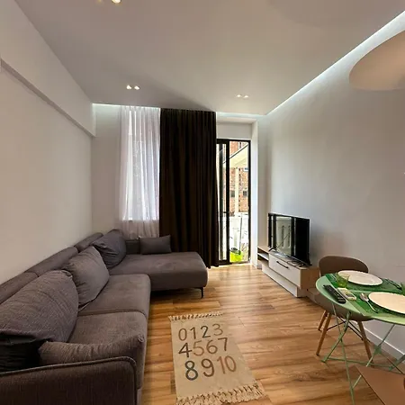 Sunrise New Apartamento Tirana